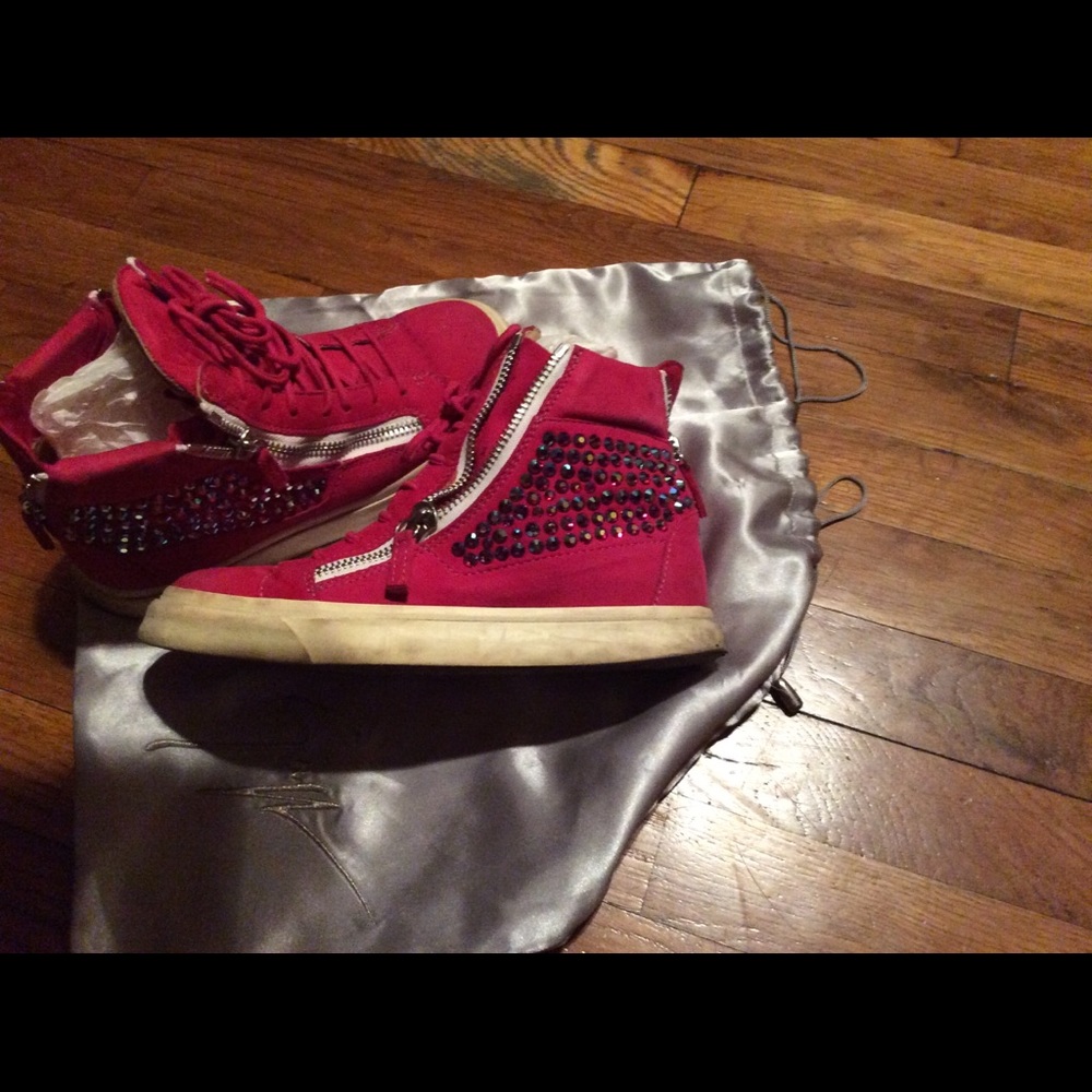 Sneakers